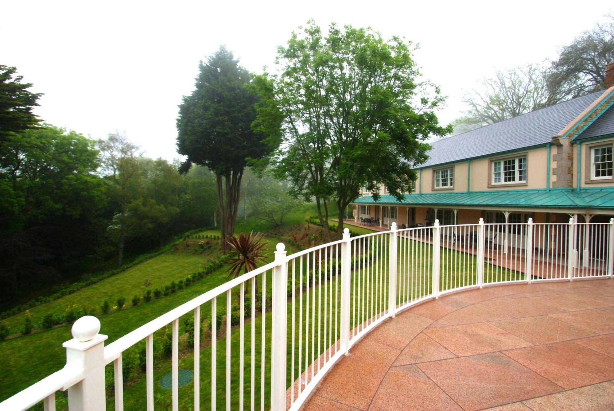 The Dixcart Hotel Sark Bagian luar foto